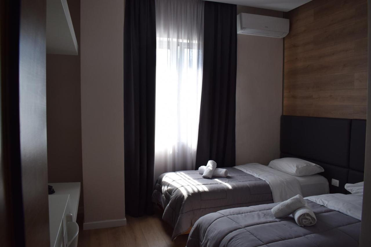 Bluepoint Hotel Tepelene Exterior photo